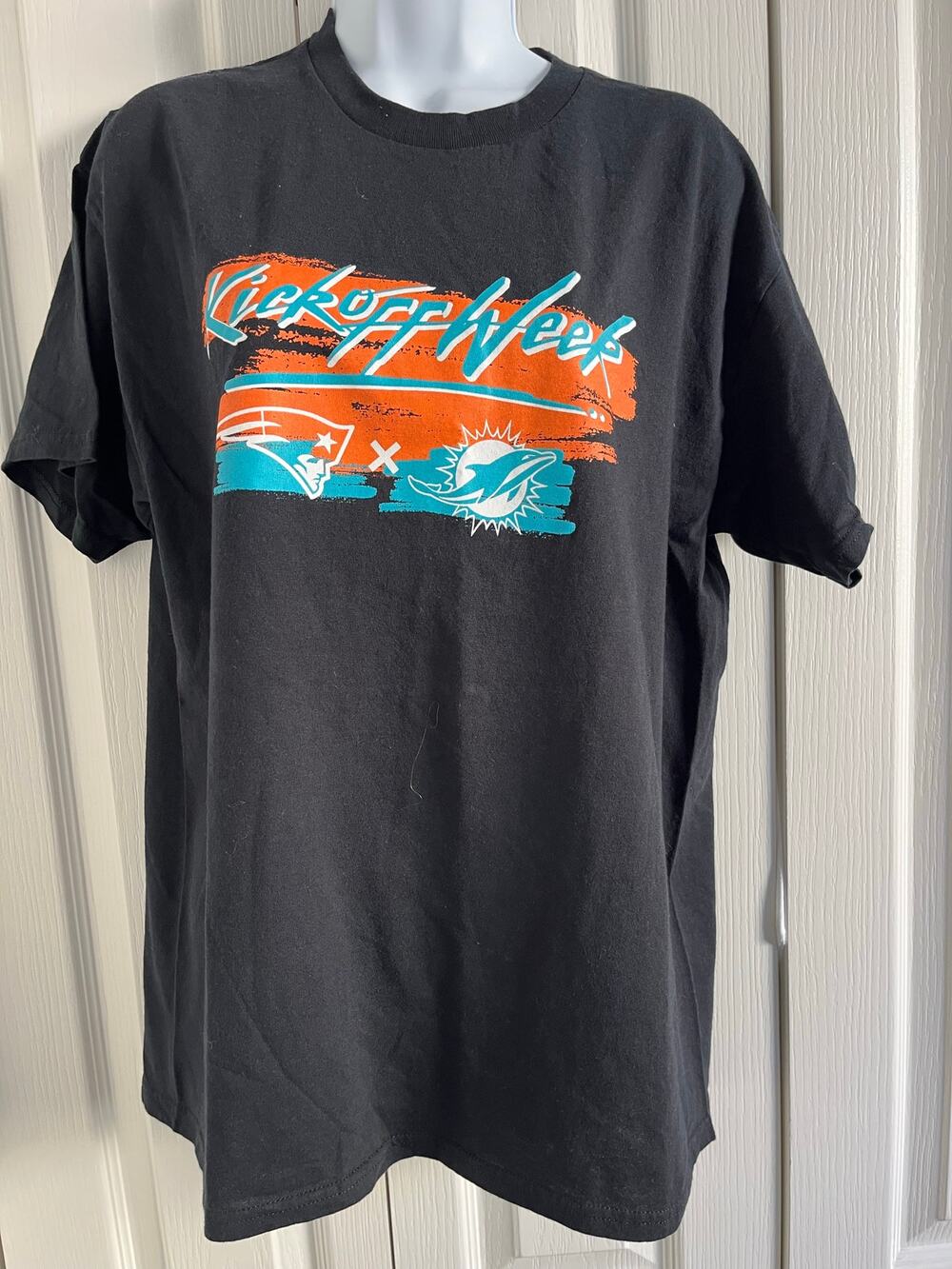 NFL Kickoff Week Patriots vs Dolphins T-Shirt Men’s Large Gildan Heavy Cotton